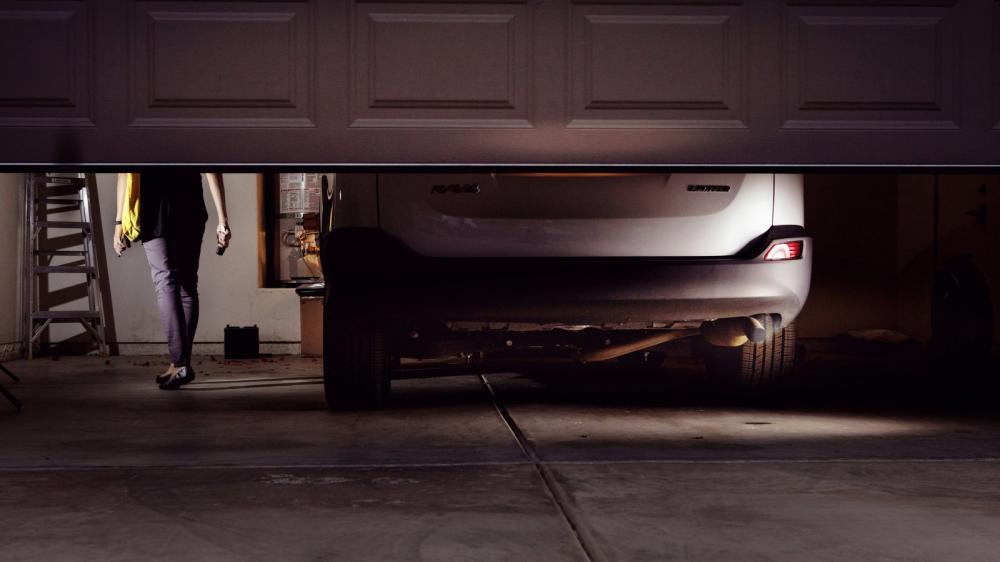 Đừng bao giờ quên tắt hẳn xe sau khi đã đỗ