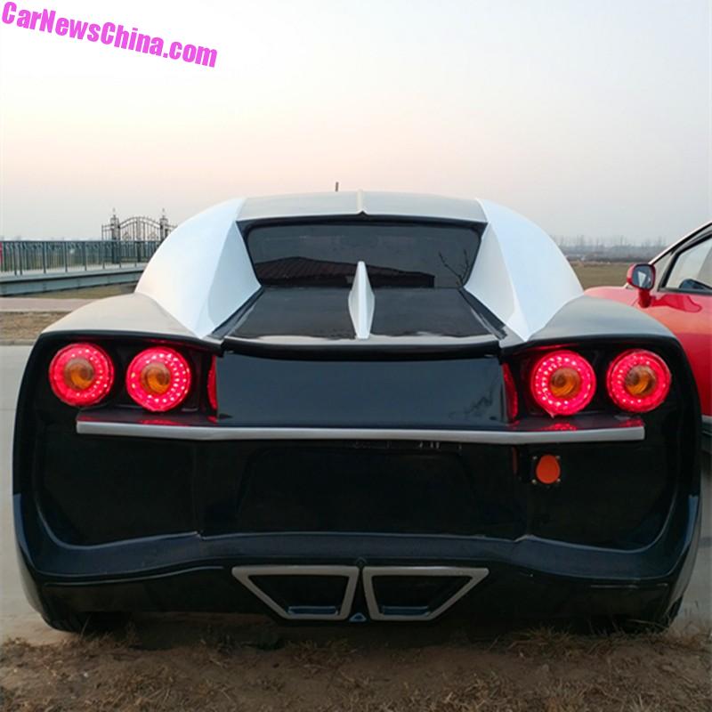 Đèn hậu giống Ferrari F430 của P8