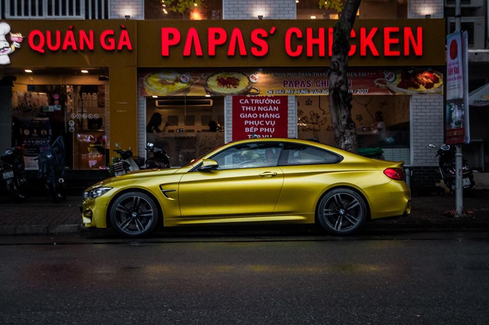 Mức giá thách cưới cho chiếc BMW M4 F82 màu vàng ánh kim độc nhất Việt Nam là hơn 3,4 tỷ Đồng Mức giá thách cưới cho chiếc BMW M4 F82 màu vàng ánh kim độc nhất Việt Nam là hơn 3,4 tỷ Đồng