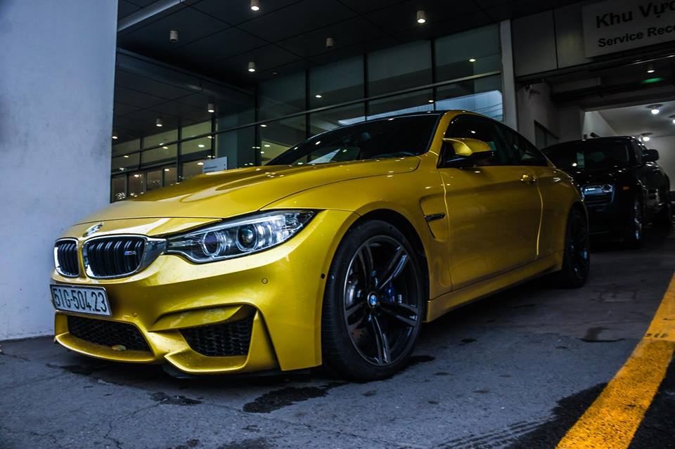 Theo thông tin rao bán của người này, chiếc BMW M4 F82 đã chạy hơn 7.000 miles, gần 12.000 km Theo thông tin rao bán của người này, chiếc BMW M4 F82 đã chạy hơn 7.000 miles, gần 12.000 km