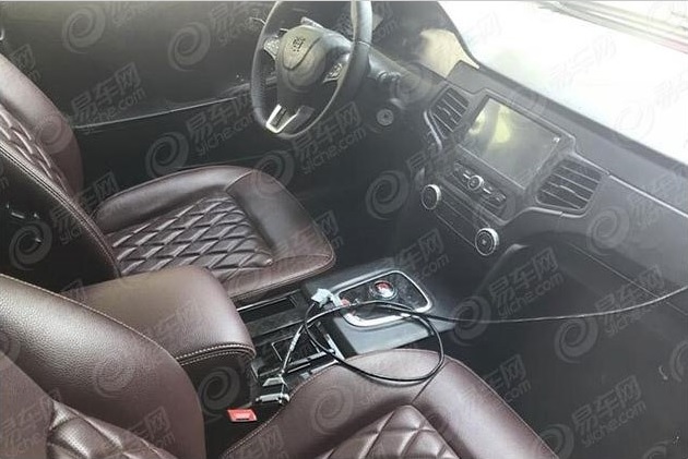 Nội thất rất ... lạc hậu của mẫu xe điện CRRC