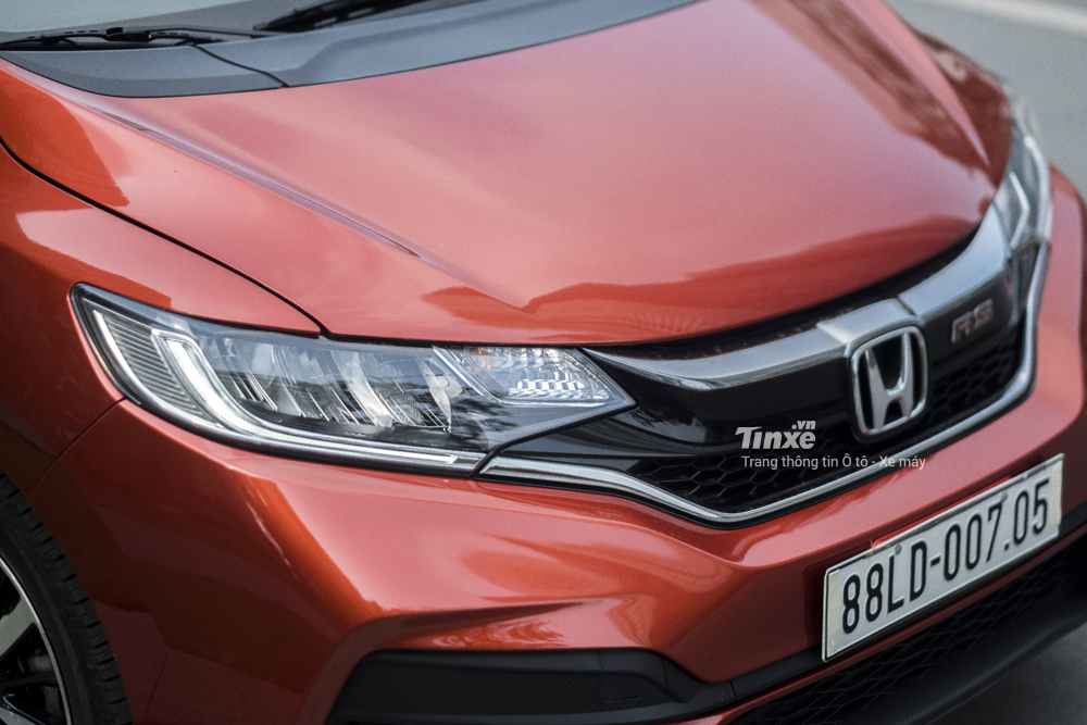 Honda Jazz RS được trang bị hệ thống đèn chiếu sáng dạng LED