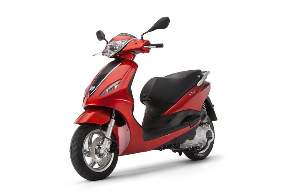 Piaggio Fly màu đỏ Piaggio Fly màu đỏ