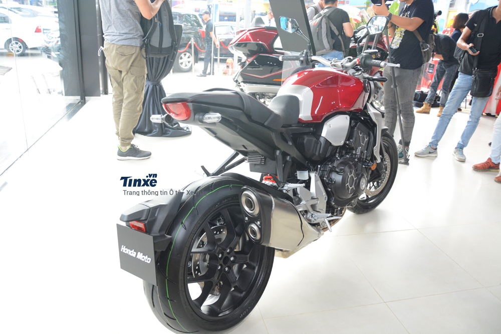 Điều đáng mừng là hãng Honda đã tuỳ chỉnh lại trái tim này nhằm giúp CB1000R 2018 Điều đáng mừng là hãng Honda đã tuỳ chỉnh lại trái tim này nhằm giúp CB1000R 2018