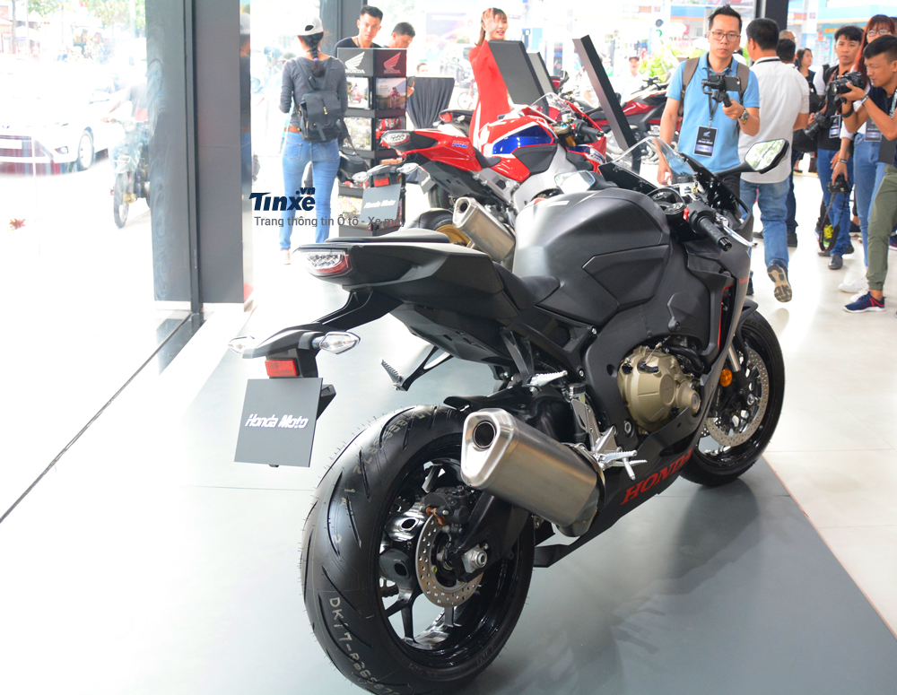 Honda CBR1000RR FireBlade 2018