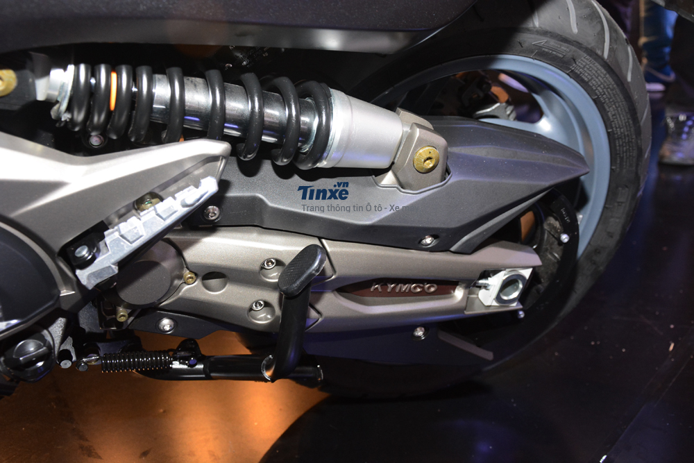 Mẫu xe ga maxi-scooter của Kymco được trang bị động cơ DOHC, xi-lanh đôi, dung tích 550 phân khối, làm mát bằng dung dịch