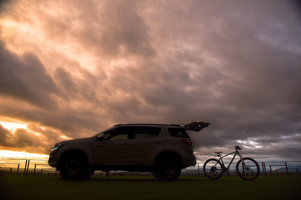 SUV có thể chở theo xe đạp SUV có thể chở theo xe đạp