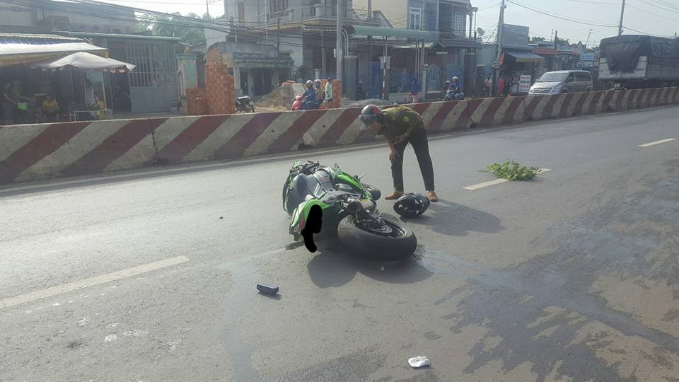 Lực lượng chức năng có mặt tại hiện trường vụ tai nạn