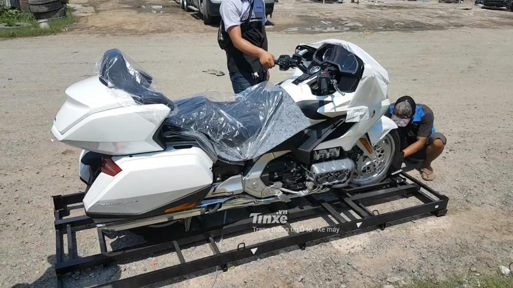 Honda Gold Wing 2018 đầu tiên ở Việt Nam