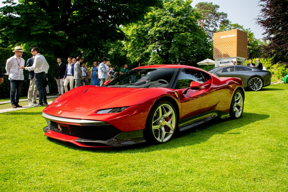 Ferrari SP38 Deborah ra mắt