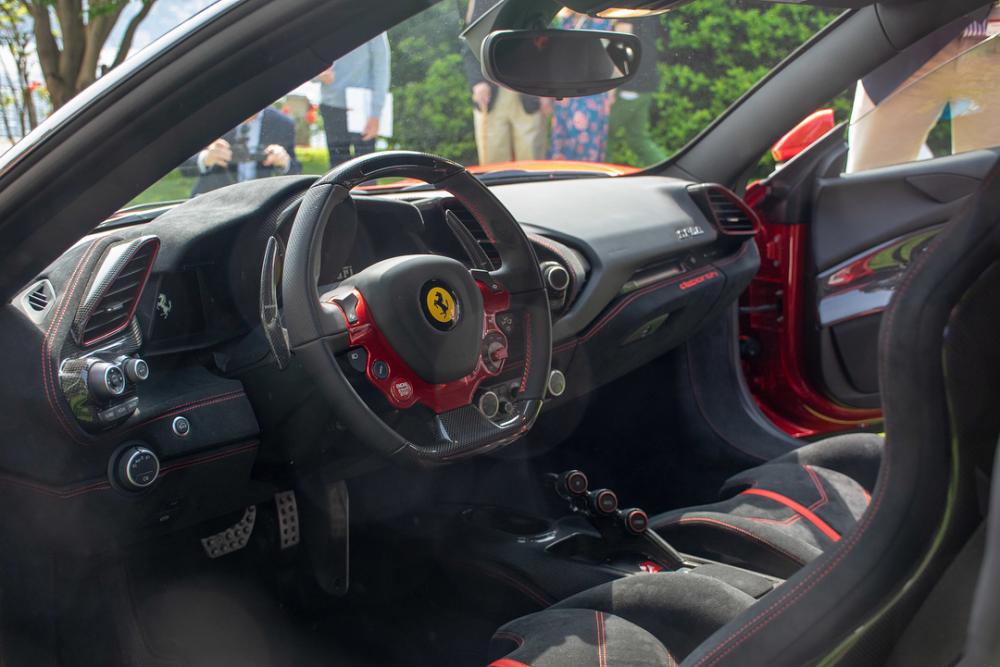 Nội thất bên trong Ferrari SP38 Deborah