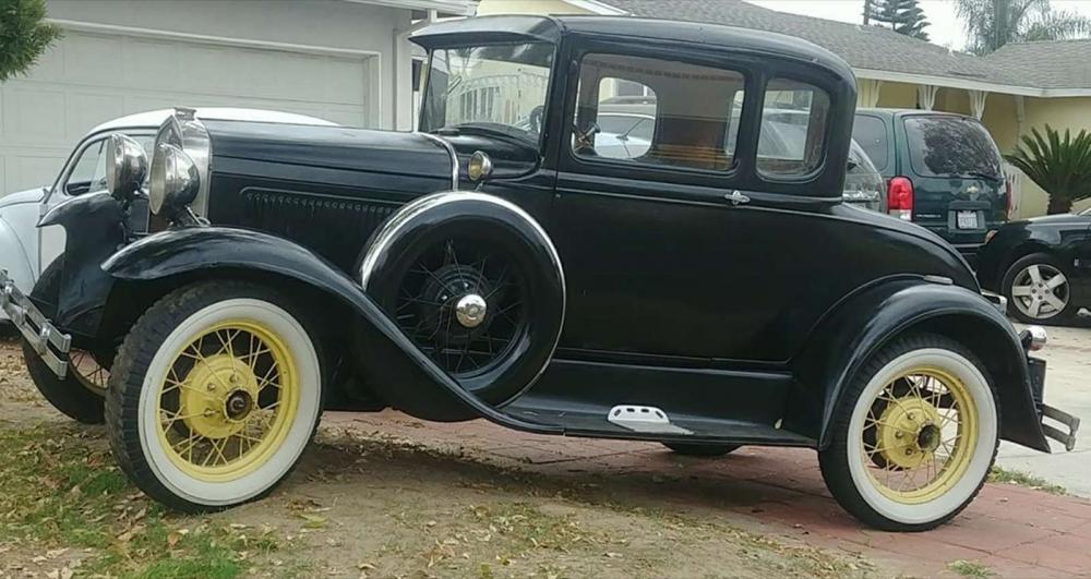 Chiếc Ford Model A đời 1931 của gia đình Smith Chiếc Ford Model A đời 1931 của gia đình Smith