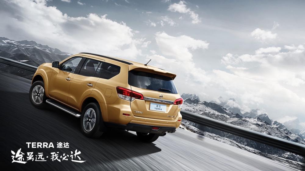 Thiết kế đuôi xe đơn giản của Nissan Terra 2018 Thiết kế đuôi xe đơn giản của Nissan Terra 2018