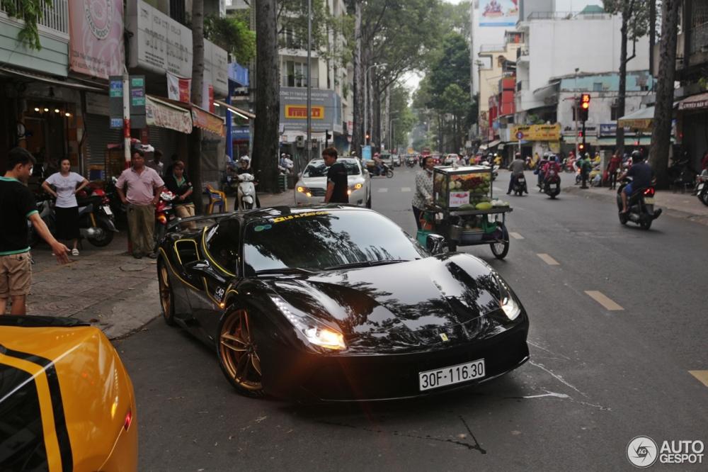 Để kết thúc một ngày, Ferrari 488 GTB độ bởi Novitec Rosso đã được phát hiện tại Tp.HCM, Việt Nam là dòng trạng thái của trang tin tổng hợp siêu xe nổi tiếng Hà Lan, Autogespot chia sẻ trên mạng xã hội kèm theo đó là hình ảnh siêu ngựa này xuất hiện tại con đường Trần Bình Trọng, quận 5, Tp.HCM. Để kết thúc một ngày, Ferrari 488 GTB độ bởi Novitec Rosso đã được phát hiện tại Tp.HCM, Việt Nam là dòng trạng thái của trang tin tổng hợp siêu xe nổi tiếng Hà Lan, Autogespot chia sẻ trên mạng xã hội kèm theo đó là hình ảnh siêu ngựa này xuất hiện tại con đường Trần Bình Trọng, quận 5, Tp.HCM.