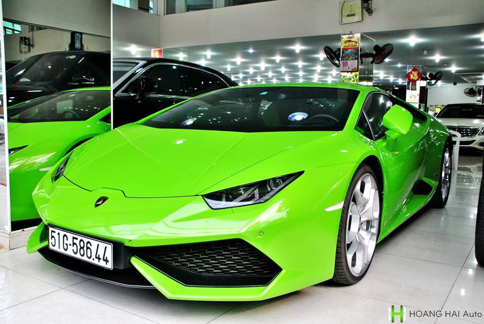 Sau hơn 2 năm về nước mà không tìm thấy người mua, đơn vị nhập khẩu tư nhân quận 5 quyết định cho siêu xe này đi đăng ký biển số Sau hơn 2 năm về nước mà không tìm thấy người mua, đơn vị nhập khẩu tư nhân quận 5 quyết định cho siêu xe này đi đăng ký biển số