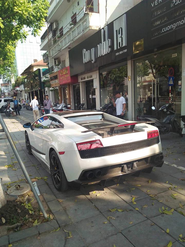 Lamborghini Gallardo LP570-4 Superleggera độc nhất Việt Nam