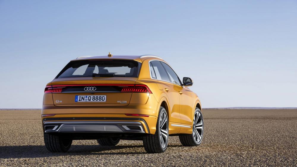 Là xe SUV nên đương nhiên Audi Q8 2019 có khoang hành lý hào phóng Là xe SUV nên đương nhiên Audi Q8 2019 có khoang hành lý hào phóng