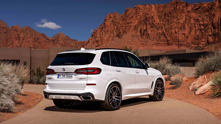 BMW X5 2019 lần đầu tiên có tính năng hỗ trợ dừng khẩn cấp 