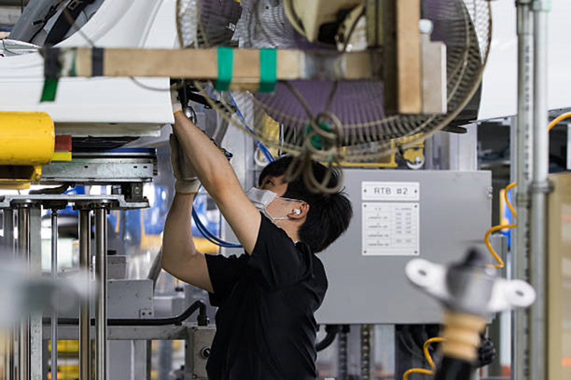 Mô hình thuê công ty ngoài sản xuất xe còn khá mới 