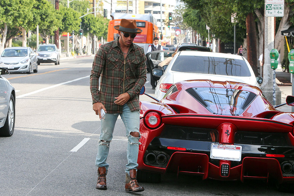 Chiếc siêu xe Ferrari LaFerrari Coupe của Hamilton