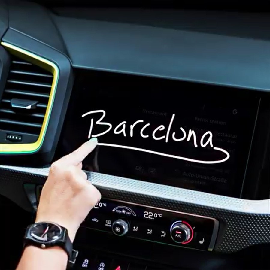 Núm chỉnh điều hòa và màn hình cài đặt nhiệt độ hàng ghế đầu tiên của Audi A1 2019