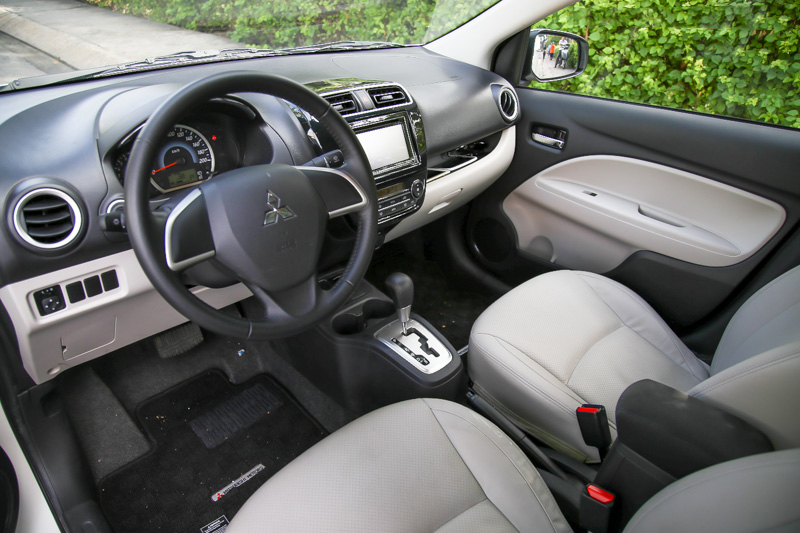 nội thất khá đơn giản và thực dụng của Mitsubishi Attrage nội thất khá đơn giản và thực dụng của Mitsubishi Attrage