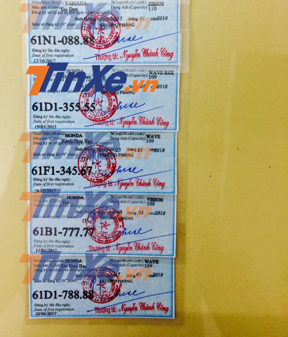 Cavet của những chiếc xe được anh Dũng chia sẻ lên mạng khi có thông tin biển số này là giả và dùng phần mềm chỉnh sửa Cavet của những chiếc xe được anh Dũng chia sẻ lên mạng khi có thông tin biển số này là giả và dùng phần mềm chỉnh sửa