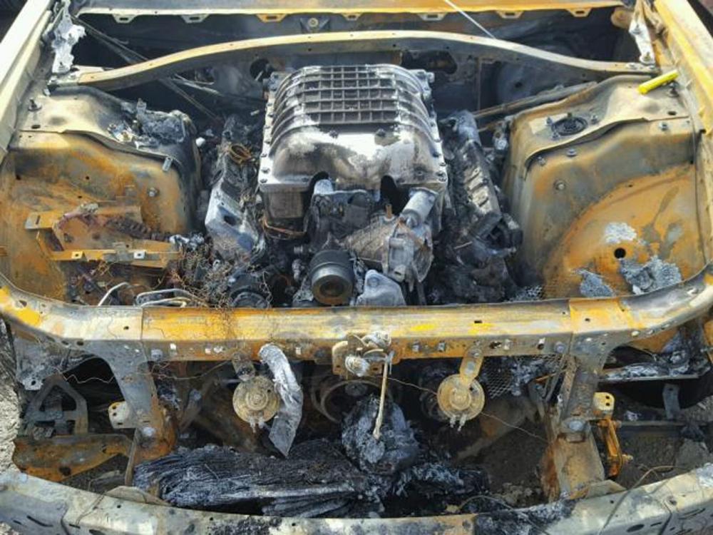 Động cơ bị bà hoả làm hư hỏng nặng và rất khó để cứu chữa