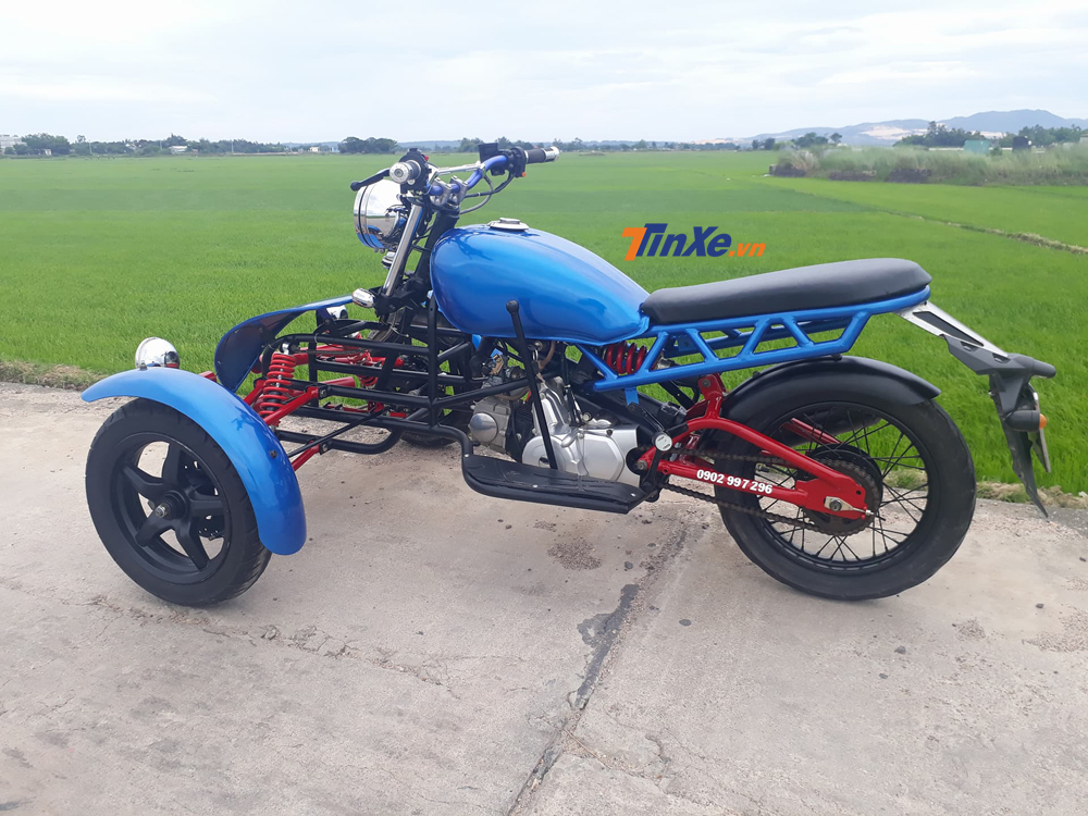 Theo người thợ Bình Định, chiếc Honda Wave chỉ được anh giữ lại bộ khung sườn và bỏ hết các chi tiết còn lại Theo người thợ Bình Định, chiếc Honda Wave chỉ được anh giữ lại bộ khung sườn và bỏ hết các chi tiết còn lại