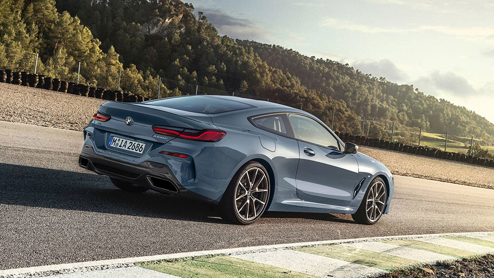 BMW 8-Series 2019 được trang bị hệ thống treo thích ứng