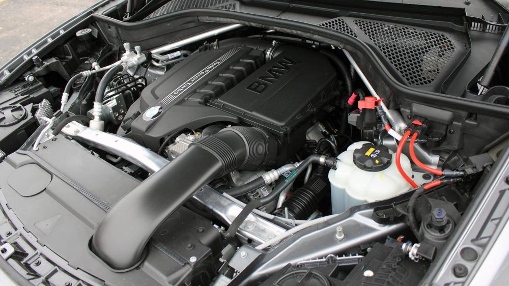 Động cơ xe BMW X6