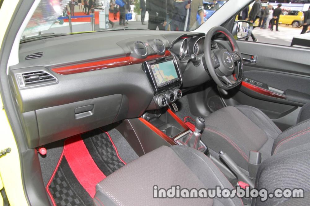 Nội thất Suzuki Swift Sport Red Devil