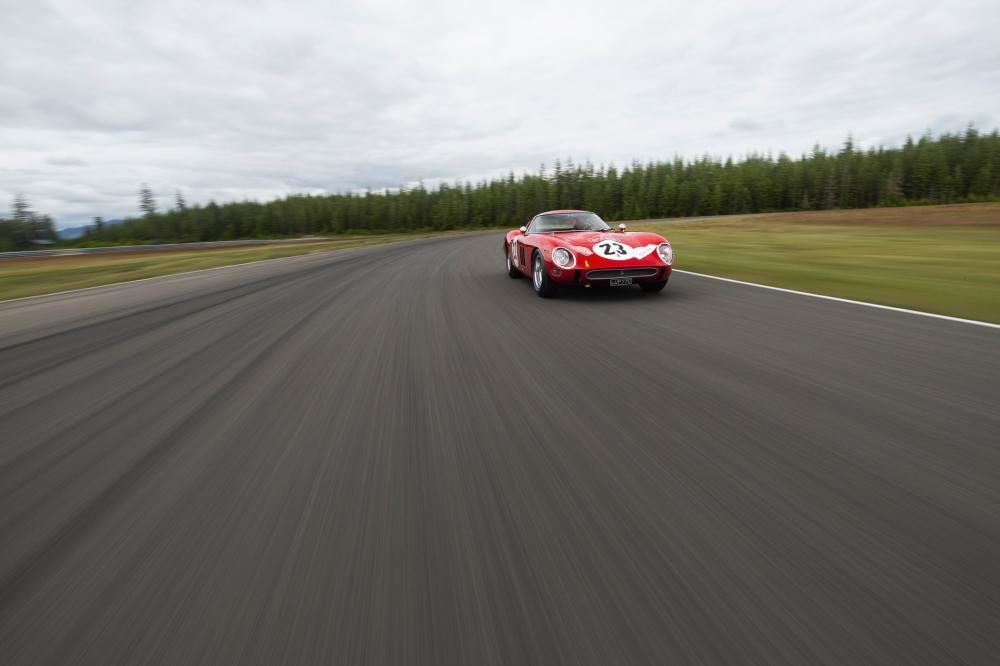 Giới chuyên gia đánh giá siêu xe cổ Ferrari 250 GTO này sẽ thu về số tiền kếch xù cho chủ nhân với con số dự kiến là không dưới 1.000 tỷ Đồng