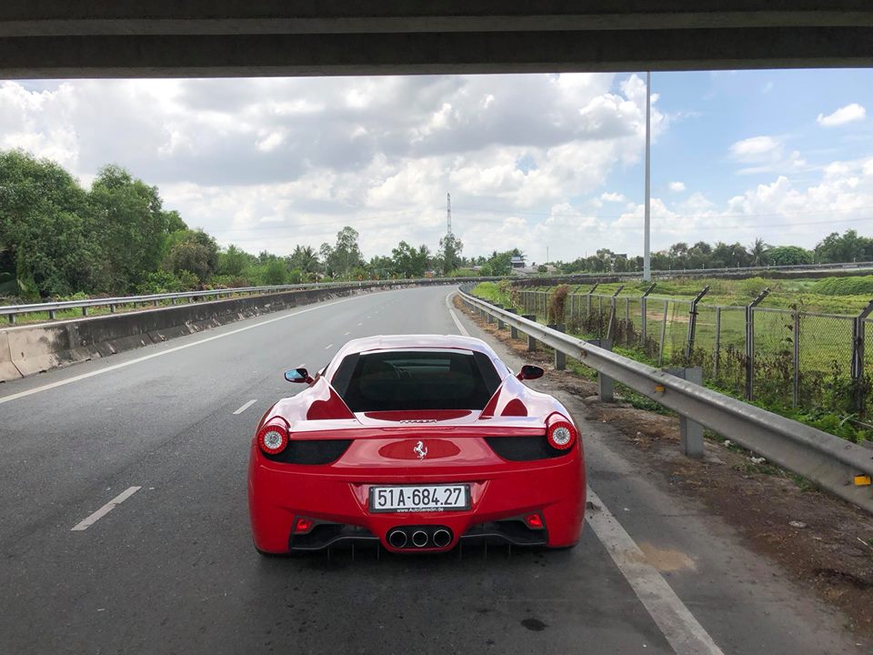 Đây là ngoại hình chiếc Ferrari 458 Italia lúc nguyên bản