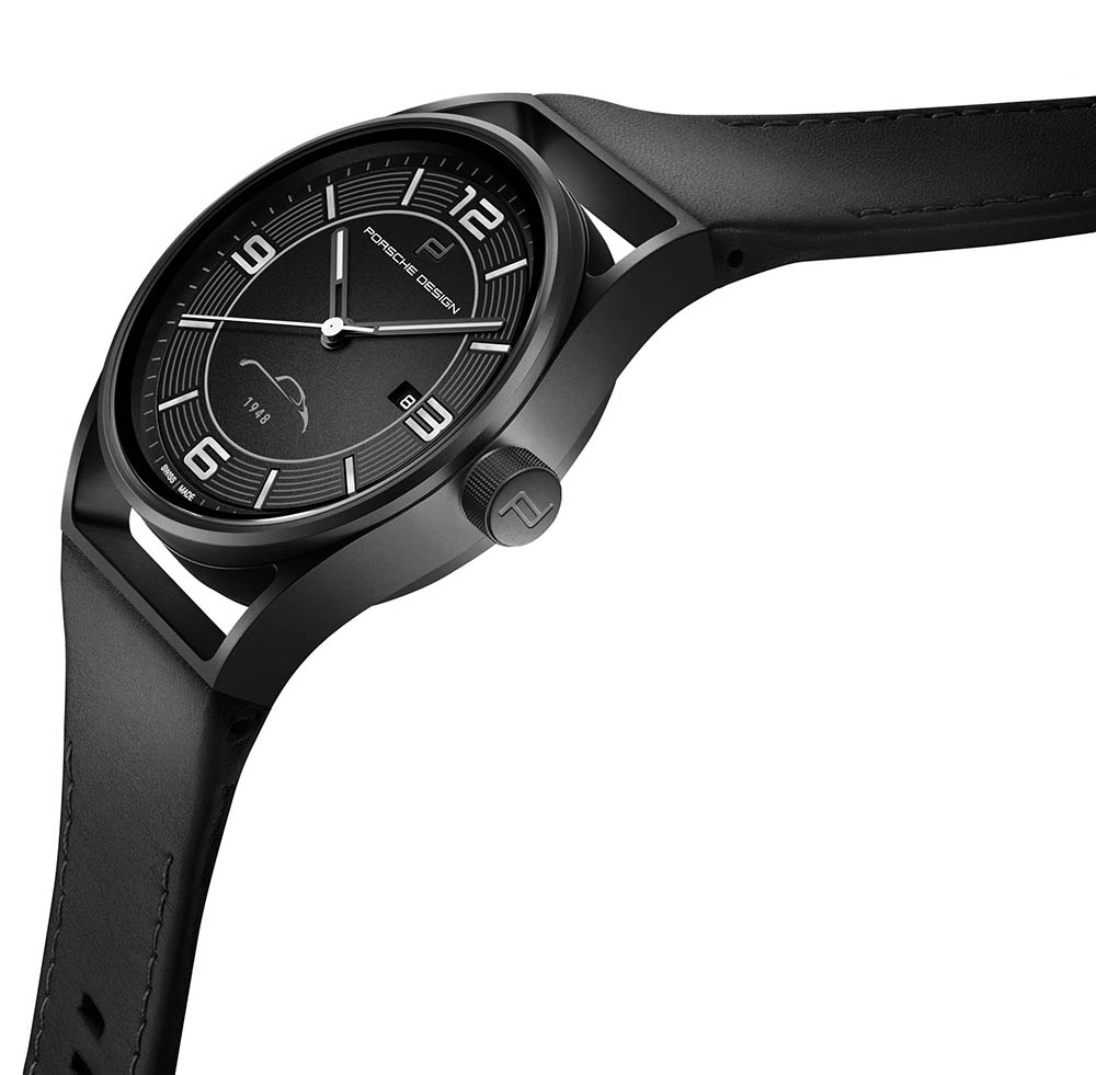 Porsche Design đã mang bộ khung titanium và dây da cao cấp đến cho chiếc đồng hồ của mình. Porsche Design đã mang bộ khung titanium và dây da cao cấp đến cho chiếc đồng hồ của mình.