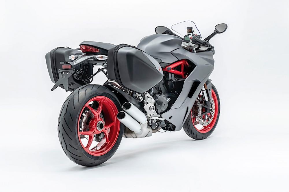 Ducati SuperSport 2019 được trang bị thêm thùng chứa đồ