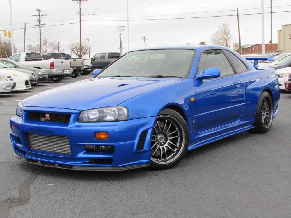 R34 Nissan Skyline GT-R