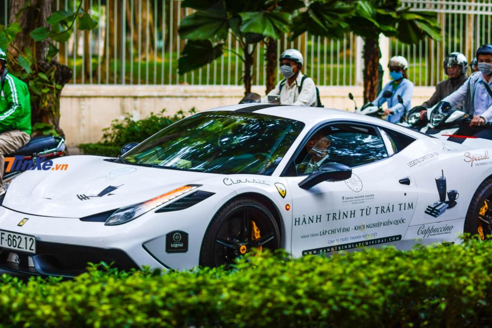 Ferrari 458 Speciale có thời gian tăng tốc từ 0-100 km/h nhanh hơn 0,4 giây so với bản tiêu chuẩn. Ferrari 458 Speciale có thời gian tăng tốc từ 0-100 km/h nhanh hơn 0,4 giây so với bản tiêu chuẩn.