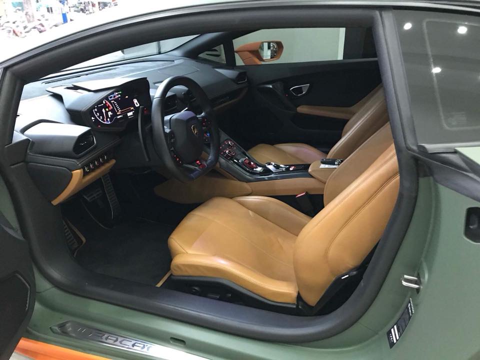 Lamborghini Huracan độ mâm bản giới hạn 273 triệu đồng ra showroom nằm chờ khách
