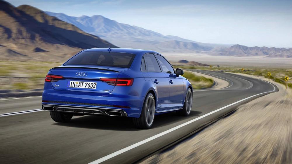 Audi A4 2019 màu xanh dương Turbo Blue
