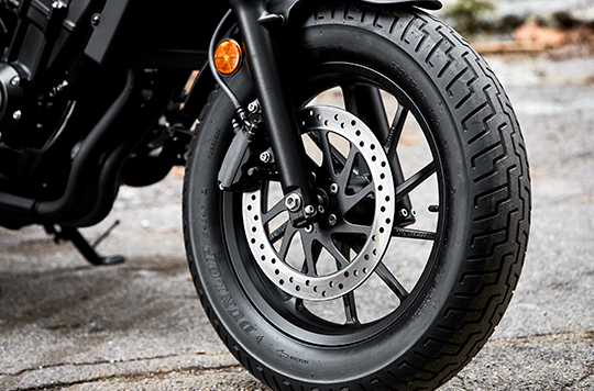 Trang bị bánh xe Honda Rebel 300 Trang bị bánh xe Honda Rebel 300