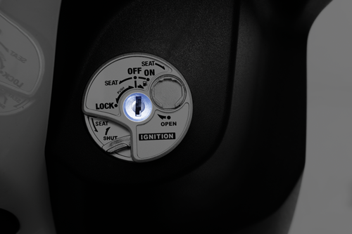 Xe Yamaha Acruzo được trang bị ổ khóa đa năng