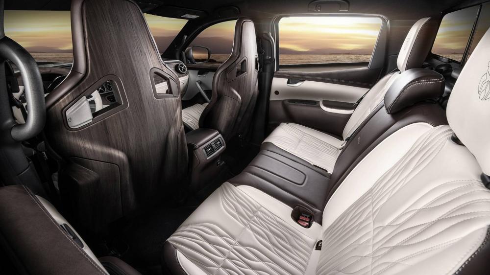 Trần xe Mercedes-Benz X-Class Yachting Edition bọc bằng Alcantara