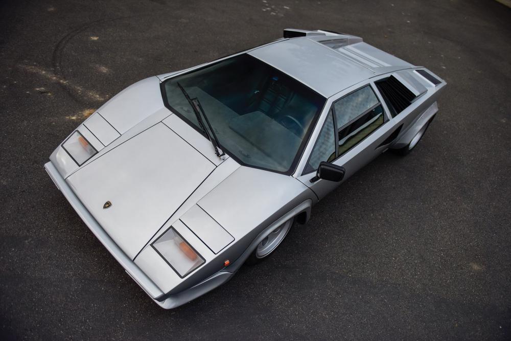 Đây là 1 trong 105 chiếc Lamborghini Countach LP400 S Series II được sản xuất trên toàn thế giới và được xem là con cưng của các nhà sưu tập