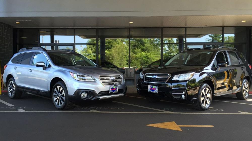 Subaru Outback và Forester