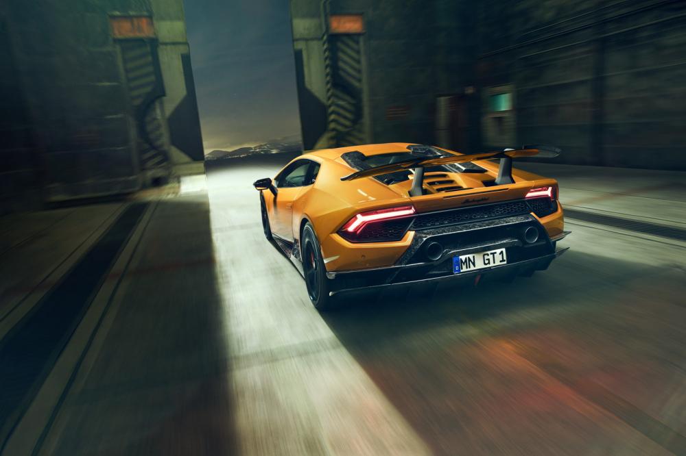 Tương tự như những lần trước, Novitec không can thiệp động cơ cho Lamborghini Huracan Performante. Siêu xe này vẫn được trang bị khối động cơ V10, dung tích 5.2 lít, sản sinh công suất tối đa 640 mã lực và mô-men xoắn cực đại 600 Nm. Siêu xe này có thời gian tăng tốc từ 0-100 km/h chỉ 2,9 giây.