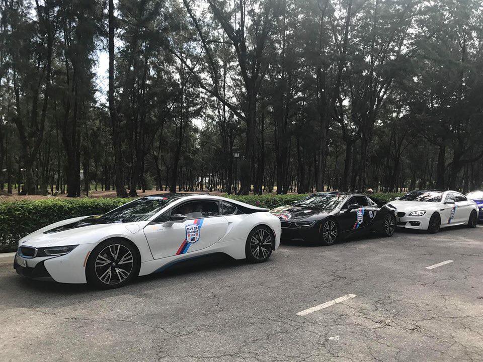 Cặp đôi BMW i8 của chủ nhà Đà Nẵng đón đoàn BMW từ Sài thành và Hà Nội đến tụ tập. Cặp đôi BMW i8 của chủ nhà Đà Nẵng đón đoàn BMW từ Sài thành và Hà Nội đến tụ tập.