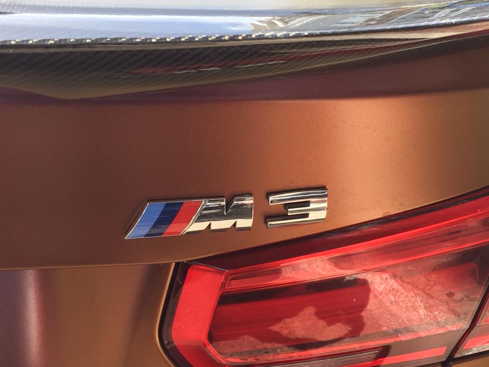 Chiếc BMW M3 này thuộc sở hữu của Cường Đô-la. Anh cũng như người yêu xe tại Vũng tàu hay đổi xe cho nhau để trải nghiệm. Chiếc BMW M3 này thuộc sở hữu của Cường Đô-la. Anh cũng như người yêu xe tại Vũng tàu hay đổi xe cho nhau để trải nghiệm.