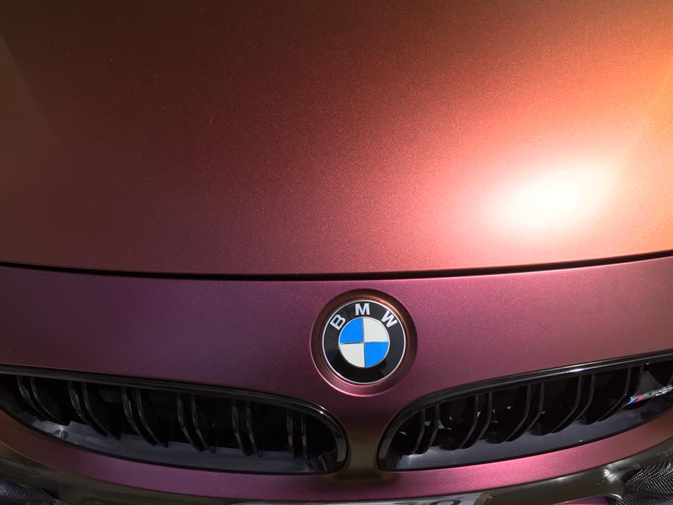 Ngoại thất mới của chiếc BMW M3 có thể tự đổi màu sắc theo góc nhìn người xem Ngoại thất mới của chiếc BMW M3 có thể tự đổi màu sắc theo góc nhìn người xem