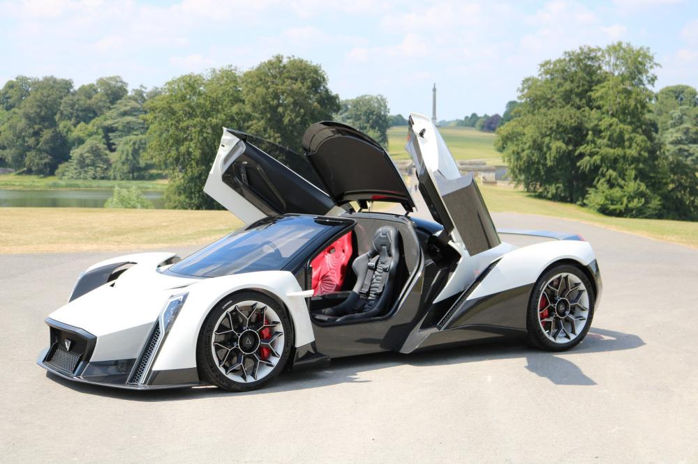 Điểm độc đáo trên thiết kế của Dendrobium D-1 chính là kiểu cửa cánh bướm mở ngược ra phía sau khá độc đáo cùng một mái nhà cũng sẽ được mở ra sau Điểm độc đáo trên thiết kế của Dendrobium D-1 chính là kiểu cửa cánh bướm mở ngược ra phía sau khá độc đáo cùng một mái nhà cũng sẽ được mở ra sau